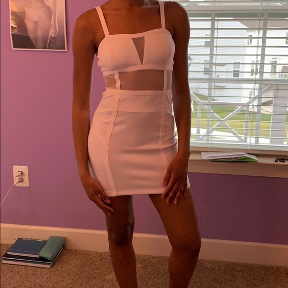 XOXO white dress size S - Picture 2 of 3